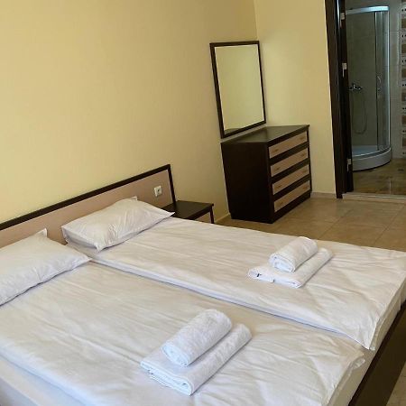 3 Room Family Apartment With Pool View Nesebar Exterior photo