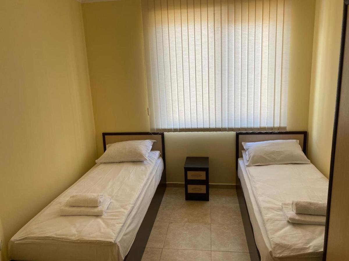 3 Room Family Apartment With Pool View Nesebar Exterior photo